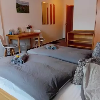 Zimmer 2 DZ Ansicht innen