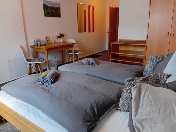 Zimmer 2 DZ Ansicht innen