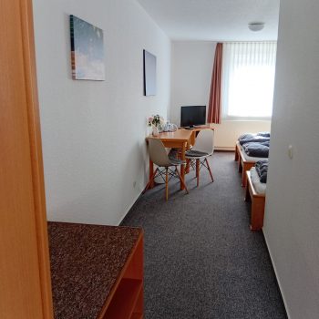 Zimmer 5 DBZ Ansicht Eingang